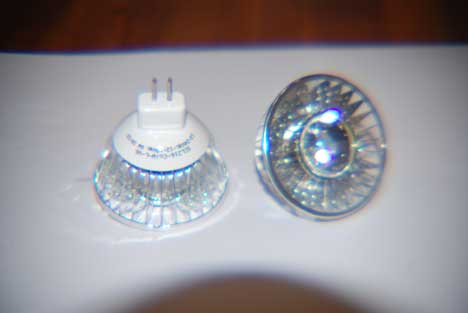 Ejemplos de lámparas de leds, 12V y 6W.